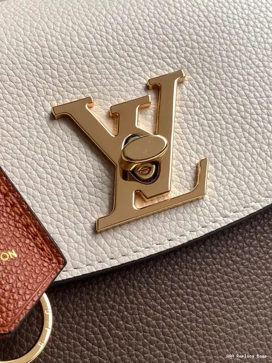 Aaa replica ru EVER VUITTON LOUIS LOCKME BB 0625